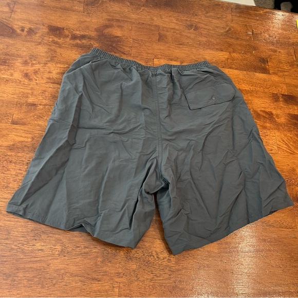 Patagonia Men’s Baggies shorts 6” inseam dark gray size small - Picture 6 of 9
